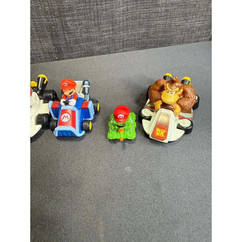 Mario Kart Toy Figure Bundle Lot of 7 Mario Yoshi Luigi Peach Toad Donkey Kong